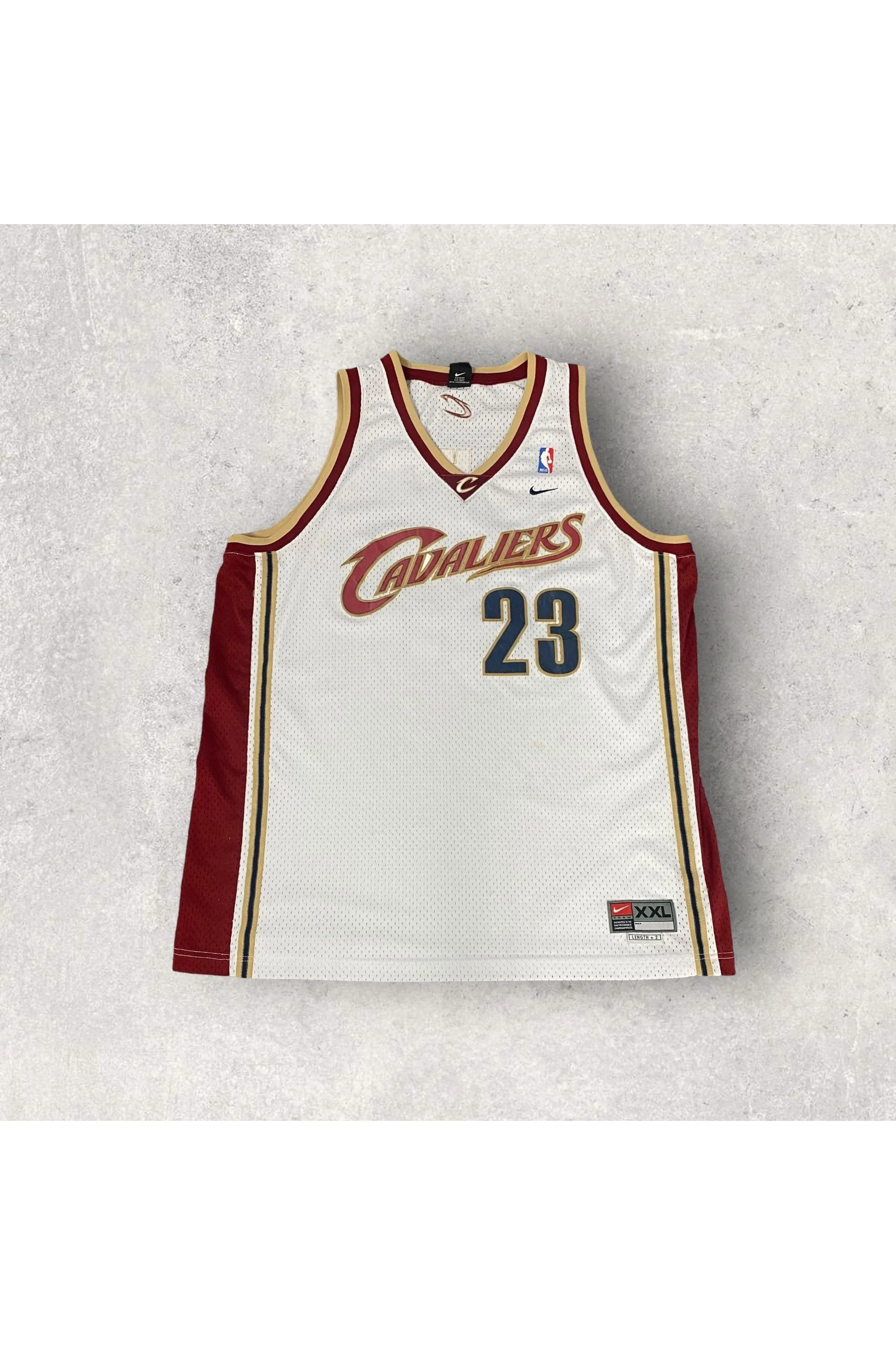 Vintage Team Nike LeBron James Cleveland Cavaliers Basketball Jersey- XXL