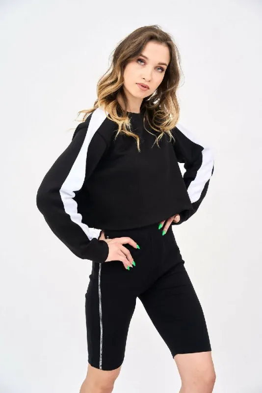 Womens Contrast Paneled Crop Top With Cycling Shorts in Black!